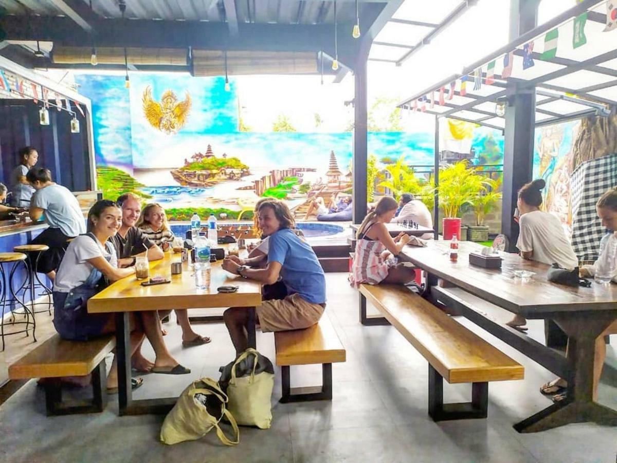 D'Gobers Hostel Seminyak By Gumilang Hospitality 외부 사진