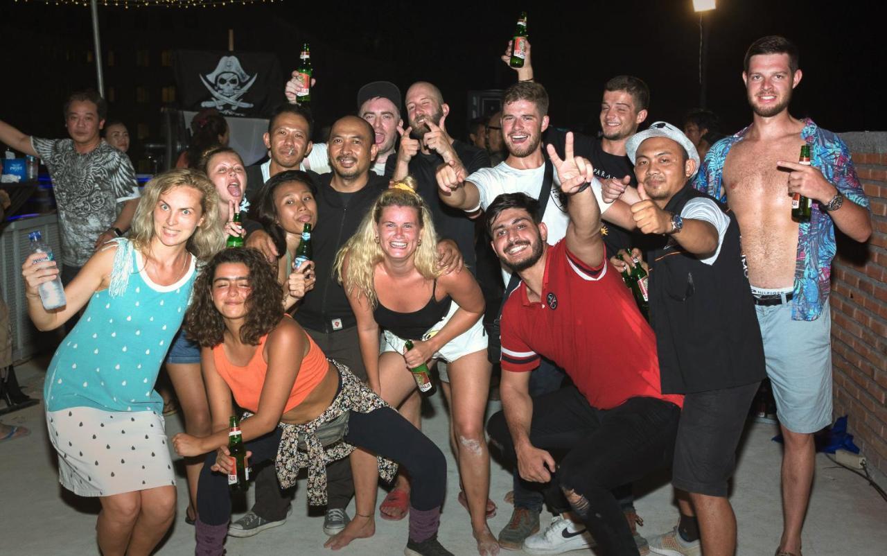 D'Gobers Hostel Seminyak By Gumilang Hospitality 외부 사진